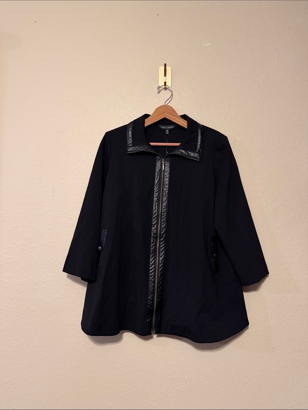 Ming Wang jacket 3/4 sleeve full zip black with faux Leather Detail Size Medium
